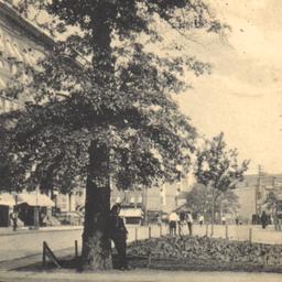 Mackinley Square Looking Ea...