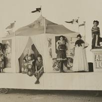 Floats/Parade Wagons: Plent...