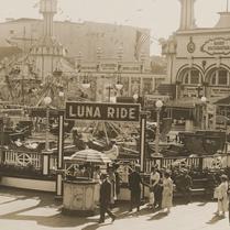 Luna Park: Facing Luna Ride...