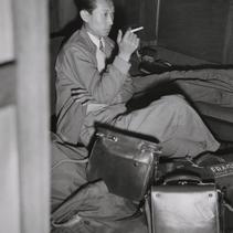 Director Hyŏng-p'yo Yi ...