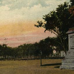 Ocean Parkway, Entrance to ...