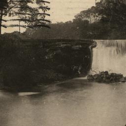 Lower Falls. Near Zoo, Bron...