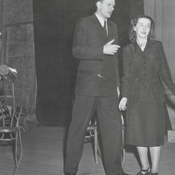 Otto Luening Conducting Reh...