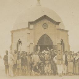 Group photo at Macfarlane M...