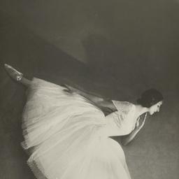 Olga Spessivtzeva as Gisell...
