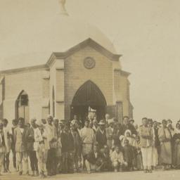 Group in front of Leprosari...