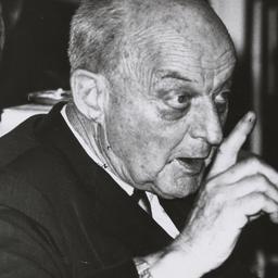 Reinhold Niebuhr pointing f...