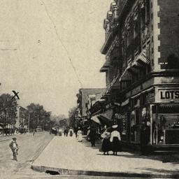 Flatbush Ave, Looking North...
