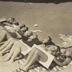 Bathing Beauties with modes...