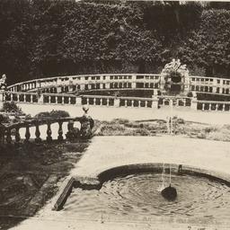 Page No. 076 - Lucca, Villa...