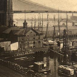 Brooklyn Bridge. New York.