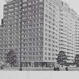 300 E. 71 Street, N 2-17