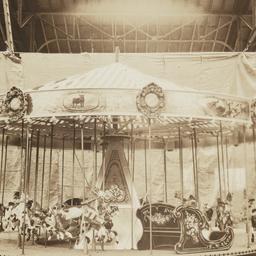 Carousels: Mangels' 3-R...