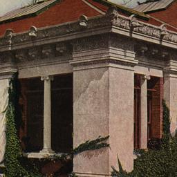 Reptile House. New York Zoo...