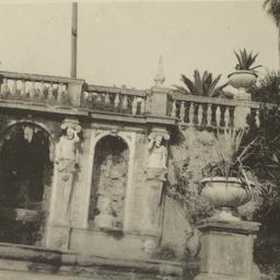 Page No. 074 - Genoa, Villa...