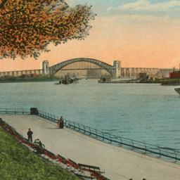 Hell Gate Bridge and East R...