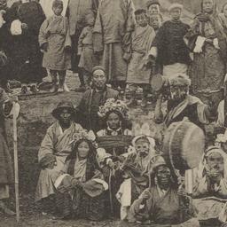 Thibetian (Tibetan) Dancers
