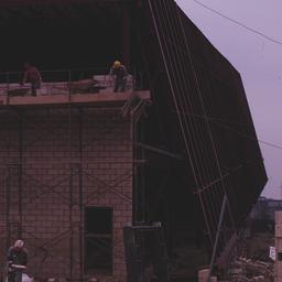Construction view, workers ...