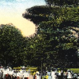 Walk, Claremont Park, New Y...