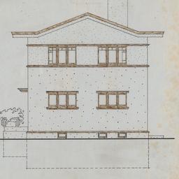 Side elevation
