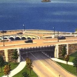 79th Street Entrance to Wes...