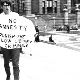 No Amnesty sign