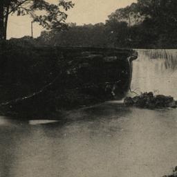 Lower Fallls,near Zoo, Bron...