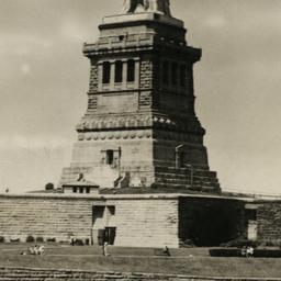 Statue of Liberty on Bedloe...