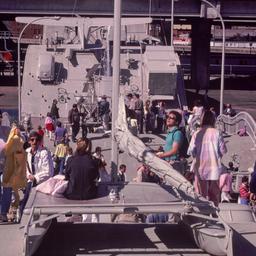 Crowds walking on undulatin...
