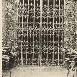Page No. 077 - Lucca, Villa...