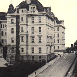 St. Luke's Hospital, Ne...