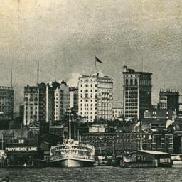 Panorama of New York River ...