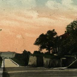 75th Street Looking Towards...