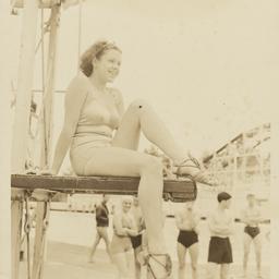 Bathing Beauties: Seated ab...