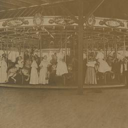 Carousel, 44-ft., at Glen E...