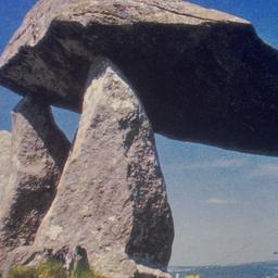 Neolithic dolmen at Pentre ...