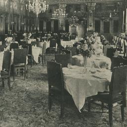 Hotel Manhattan Main Restau...