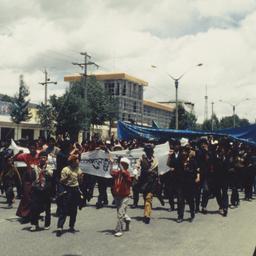 Tibetan demonstrators gathe...