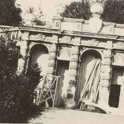Page No. 072 - Genoa, Villa...