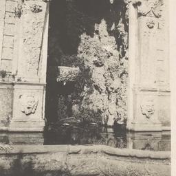 Page No. 074 - Genoa, Villa...
