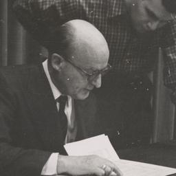 Reinhold Niebuhr reading pa...