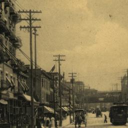 Tremont Ave., Looking North...
