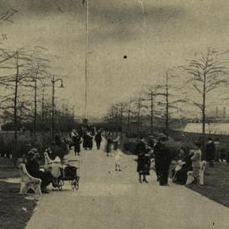 Promenade - Astoria Park - ...