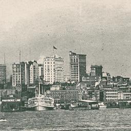 Panorama of New York, River...