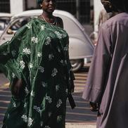 Woman in green, Place de l&...