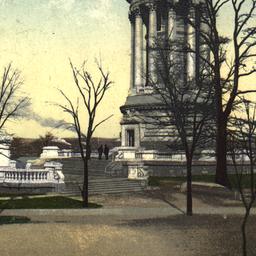 Riverside Park; Soldiers an...