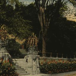 Reviewing Stand, Entrance t...
