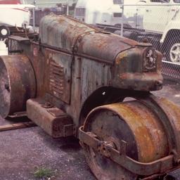Rusted steamroller, plane a...