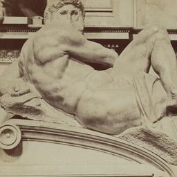 Detail of right-hand figure...