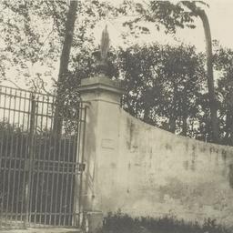 Page No. 072 - Gates